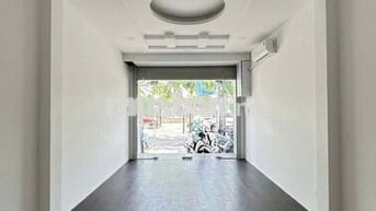 Ngay Sân Bay ! Mặt Tiền Trường Sơn 150m2 Có 1 Lầu 4 Phòng Ngủ 28Tr