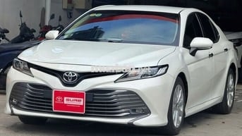 Toyota Camry 2.0G 2021 giá thương lượng