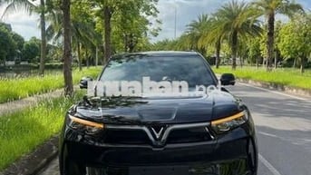 VinFast VF9 Plus 2025 7 chỗ Đen 17000 km