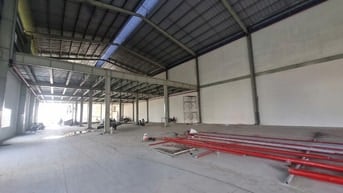 Chính Chủ cho thuê gấp xưởng 2450 m² KCN Hải Sơn 3-4 giá 250 triệu