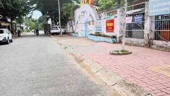 NHÀ MẶT TIỀN KINH DOANH KHU DÂN CƯ P8