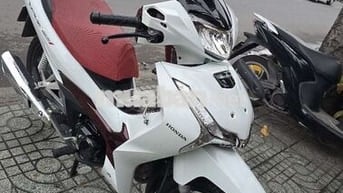 Honda Wave Thái 125cc 2024 Trắng đỏ 4000 km