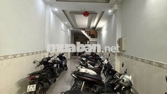 CHDV 3,1x23m, 5 tầng, hẻm Đặng Chất, P.2, Q.8