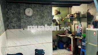 Do chuyển phòng trọ cần pas lại phòng 1tr2 ngay chợ Linh Trung