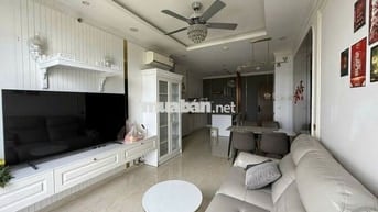 Căn hộ 2PN full nội thất đẹp view sông mặt tiền Phạm Văn Đồng