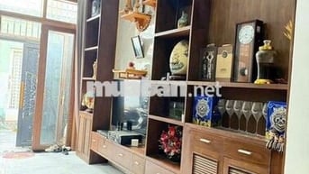 Chủ bán gấp về quê giảm từ 7.8 tỷ xuống 6.8 tỷ. sở hữu nhà 4 tầng 