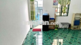 CHÍNH CHỦ CHO THUÊ PHÒNG Có BAN CÔNG RIÊNG giá rẻ