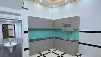 Bán nhà hẻm 135 gò xoài Bình Tân, nhà lầu 2,5 tầng, sổ hoàn công 4PN, 