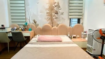 Bán nhà Hoàng Cầu 65m2, 5 tầng, ô tô đậu cửa, nhà đẹp, ở luôn