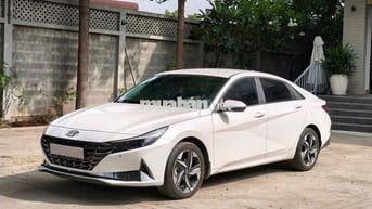 Hyundai Elantra 2.0 Cao Cấp 2024 Trắng Tự động