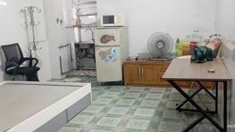 Cho thuê nhà ngõ 79 lò đúc, 25m2, 2 tầng, phù hợp hộ gia đình, sv.