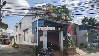 Bán nhà hẻm 2 mặt tiền, vị trí trung tâm thuận lợi đi lại