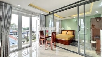 CĂN HỘ BAN CÔNG 1 PN TRẦN QUANG DIỆU GIAO LÊ VĂN SỸ 