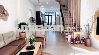NHÀ ĐẸP ĐÓN TẾT, NGAY WINMARK TRẦN TRỌNG CUNG, Q.7, 4.2x16. CHỈ 8.3 TỶ