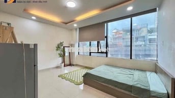 STUDIO CỬA SỔ TRỜI, FULL NỘI THẤT, THANG MÁY SÁT CẦU NGUYỄN VĂN CỪ