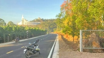 Cần bán gấp đất 2 mặt tiền đường nhựa lớn cách trung tâm hành hương