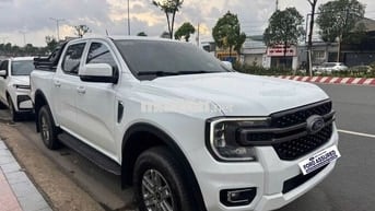 Ford Ranger XLS AT 4x4 2026 lướt 3.800km Trắng