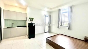 Studio cửa sổ thoáng xịn mịn ngay Đại Học Văn Lang CS3