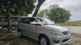 Toyota Innova 2.0E MT 2013 Số sàn Bạc 14 vạn