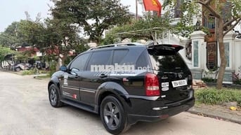SsangYong Rexton 4x4 Dầu Đen 7 chỗ Tự động