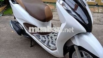 Honda Lead Tự động Trắng Nâu đẹp  keng  ngay chủ 