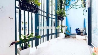 PHÒNG MỚI DƯỚI TRỆT - CÓ SÂN TRƯỚC RIÊNG