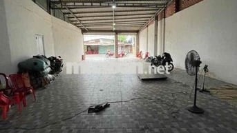 CHO THUÊ KHO 450m2 - NỀN GẠCH MEN - TRẦN CAO THOÁNG - ĐƯỜNG XE CONT