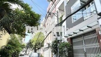 Nhà Mới Có Thang Máy, Cạnh Cao Ốc Botanic, Quận Phú Nhuận
