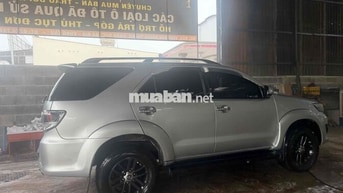 Toyota Fortuner 2016 Dầu Bạc