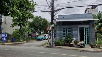 Hạ giá, bán nhà ở + dãy phòng trọ góc 2 MT nhựa 12m,gần Tô Ký