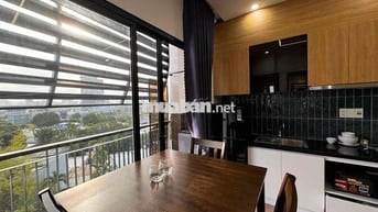 CĂN HỘ TẦNG 6, 1 PHÒNG NGỦ, NHIỀU CỬ SỔ, BAN CÔNG