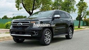 Bán FORD EVEREST TITANIUM 4x2 2023 ĐEN Hỗ trợ vay