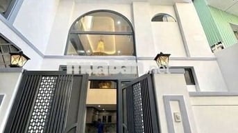 CHO THUÊ NHÀ NGUYÊN CĂN MỚI TINH QUẬN 3 -- 4PN GIÁ TỐT