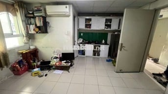 Khu thang máy. Có sổ hồng. Rẻ bèo. Nghèo cũng đủ tiền mua