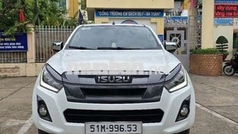 Isuzu D-Max Trắng Dầu Thái Lan