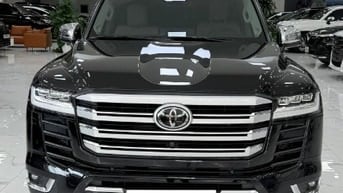 Land Cruiser LC300 sản xuất 2024 siêu lướt, full Bodykit và PPF.