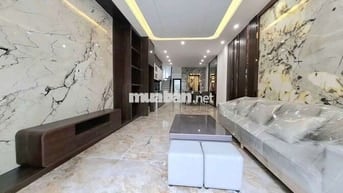 CẦN BÁN NHÀ 5 TẦNG 68M² THANG MÁY 4PN FULL NỘI THẤT PHƯỜNG LONG BIÊN 