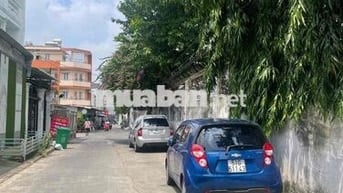 Nhà Đẹp 3 Tầng Bình Tân – Hẻm Xe Hơi, Gần Khu VIP Tên Lửa, Chỉ Nhỉnh 3