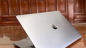 Macbook Pro 2017 I7/16G/256G  