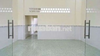 BÁN GẤP NHÀ NỞ HẬU PHONG THỦY TỐT