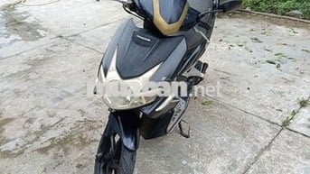 Honda Air Blade Đen Mạnh mẽ Mới