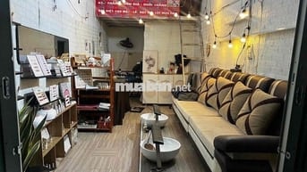 sang mặt bằng kinh doanh tiệm nail , gội đầu