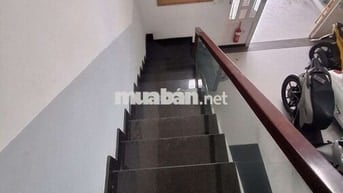 Cho thuê nhà fun nôi thất 3pn  giá 7.5triue 