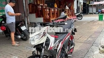 Suzuki Satria 2022 Đỏ Trắng