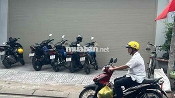 Nhà mặt tiền 160mgiá 40trieu còn thương lượng chính chủ