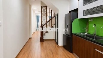 Nhà Định Công 35m² x 5 Tầng - Ngõ Nông Gần Phố - Chỉ Hơn 7 Tỷ.