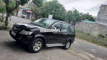 Isuzu máy dầu 7 chỗ 