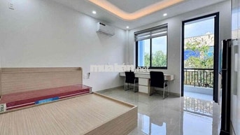 Phòng ban công full nội thất siêu đẹp trống sẵn ngay DH VLU CS3