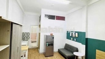 CHDV full nội thất, ban công - cửa sổ, mặt tiền đường Phan Đình Phùng