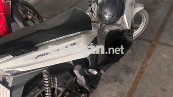 Honda Air Blade 2016 Trắng chạy êm